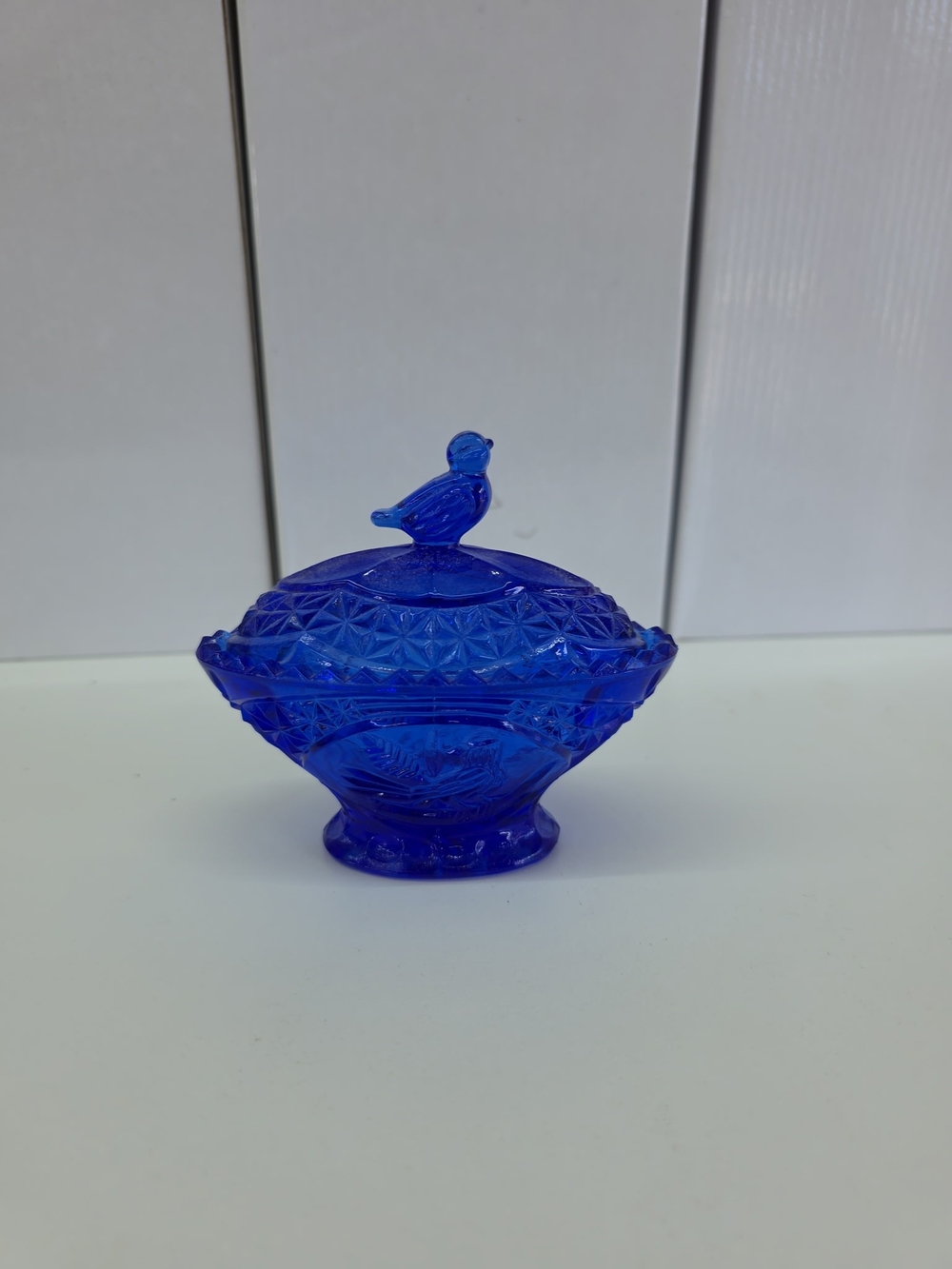 Hofbauer Byrdes Cobalt Blue Glass Trinket Box with Bird Finial